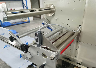 Thick Milk Bakery Biscuit Packing Machine Beautiful Performance Saving Films